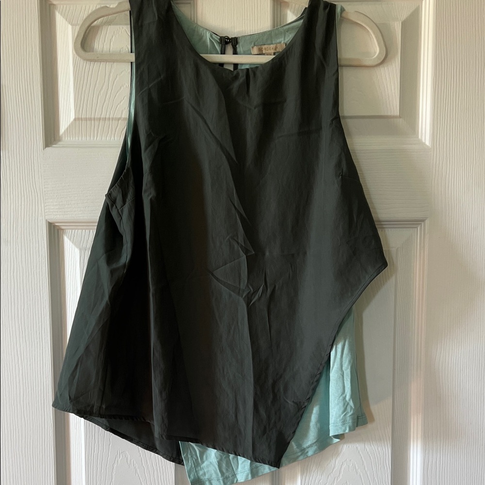 Stylish Green Sleeveless Women's Top